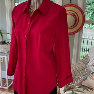 CHICO’s No Iron 3/4 sleeve blouse in red